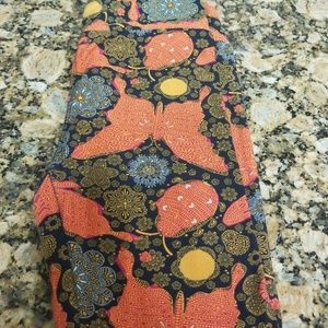 Lularoe butterfly and love bug leggings